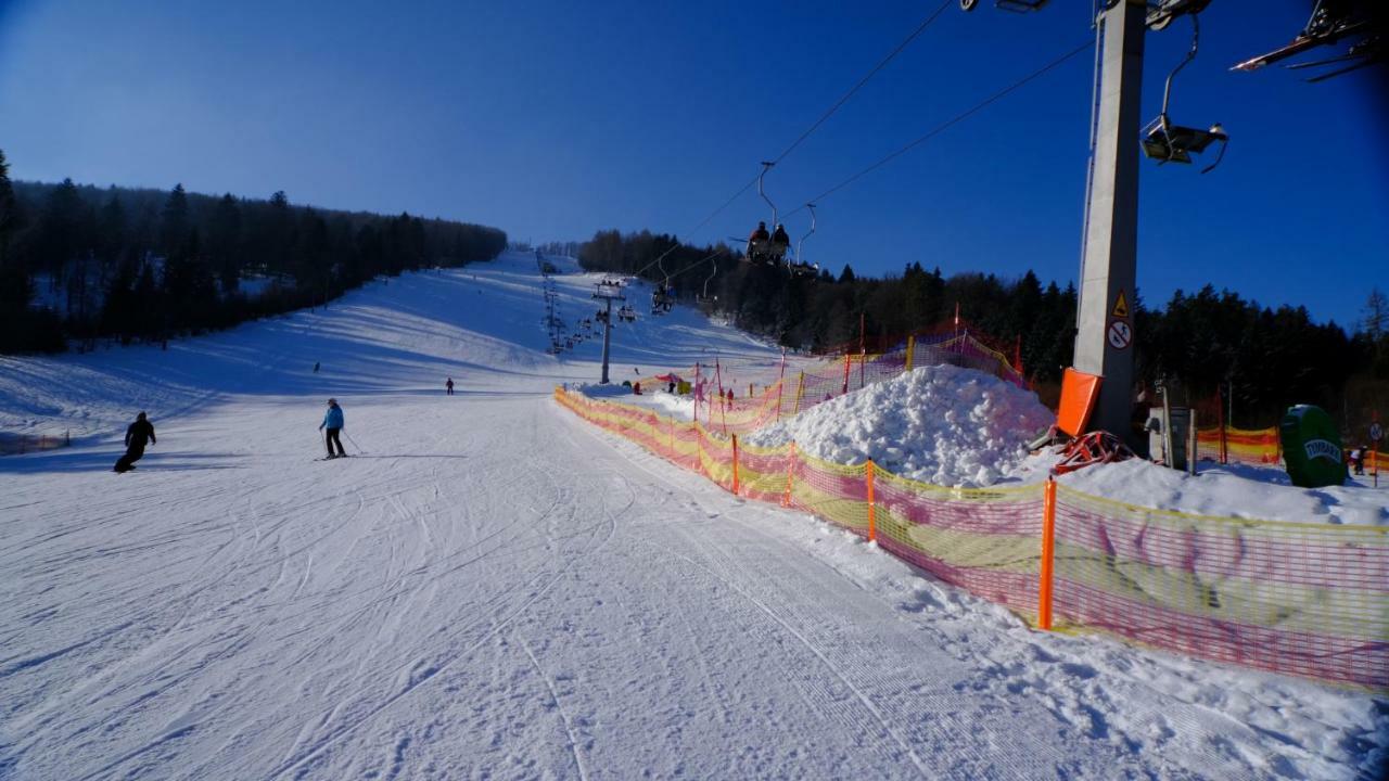 Pensjonat Laworta Ski Ustrzyki Dolne Esterno foto